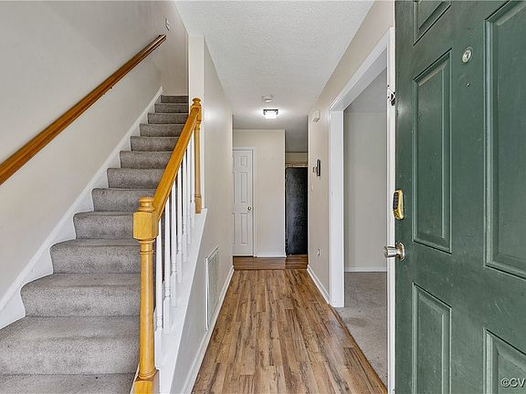 2nd image of 2519 Hedges Ct