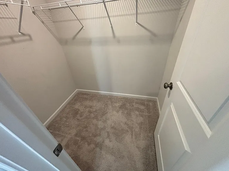 1045 Shoreside Dr — Photo 33