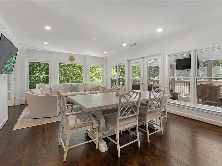 4770 Chatworth Ct — Photo 23