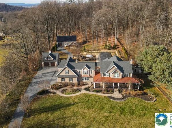 284 Walker Rd, Macungie, PA 18062