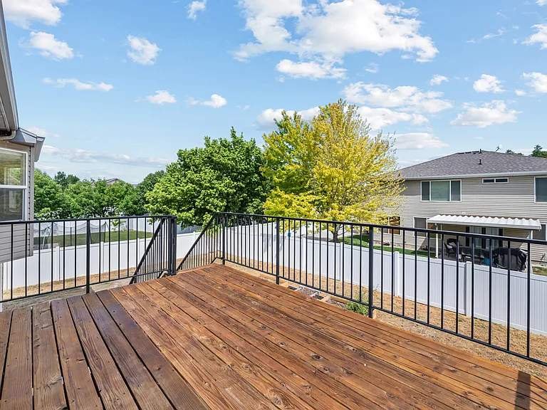1060 W Oldham Dr — Photo 24