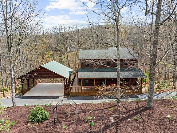 2nd image of 161 Arbor Way