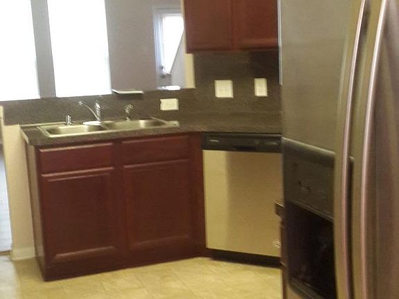 kitchen to LVRoom