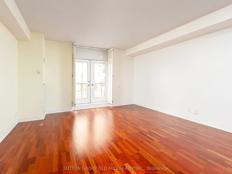4196 Dundas St W #209 — Photo 10