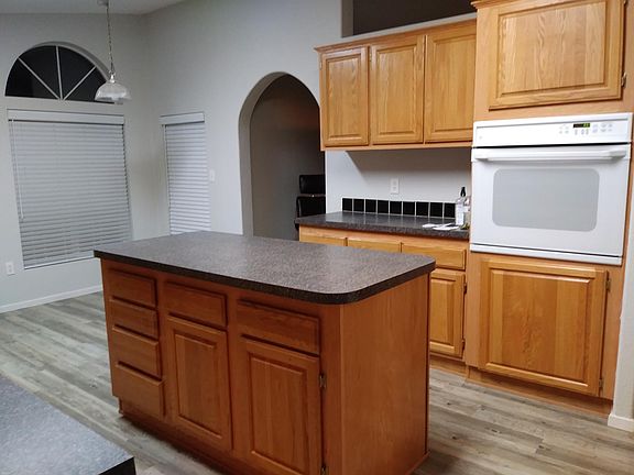 3rd image of 8945 Coan Ln