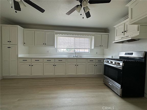 3rd image of 3822 Tampico Ave