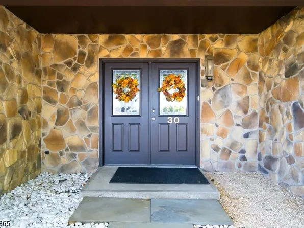 30 Wedgewood Dr, Woodland Park, NJ 07424