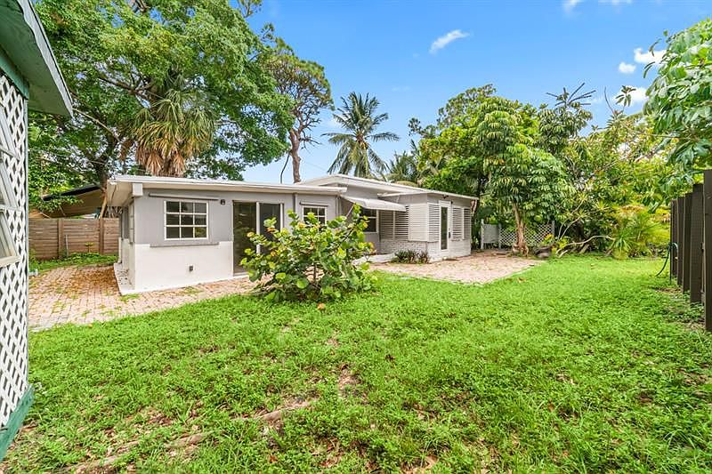 1st image of 645 Park Ln