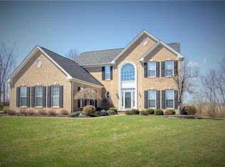 2256 Handforth St, Uniontown, OH 44685