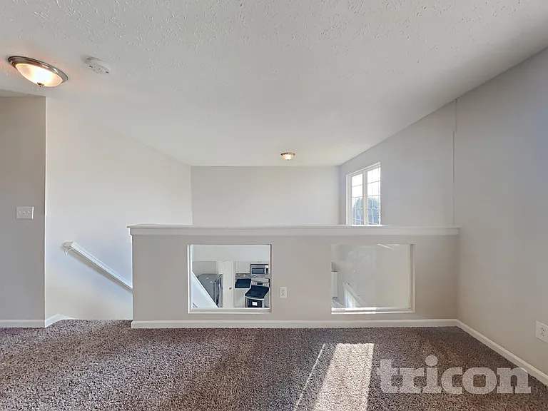 1325 Yellowstone Cir — Photo 15