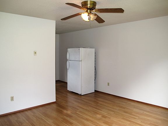 2nd image of 1001 NW Crosby Ave #1 & 2