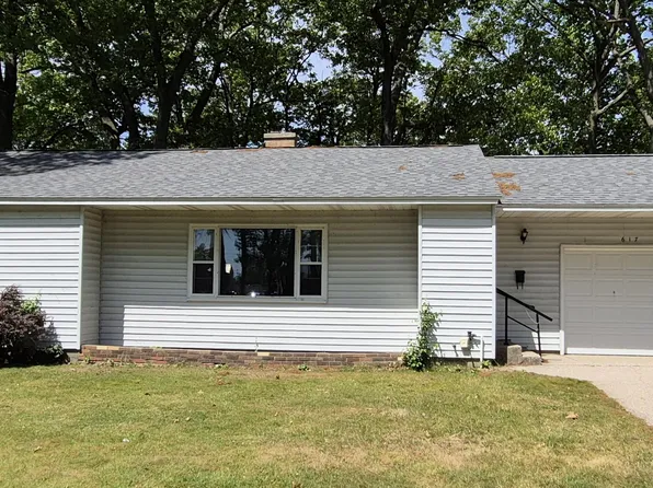 617 Oscar St, Muskegon, MI 49445