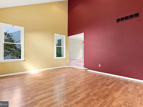 5th image of 216 Cassandra Dr