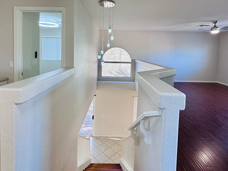 Upstairs Loft and 2nd bedroom