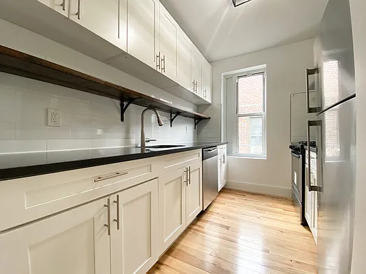 Rented by Shamco Management Corp | media 14