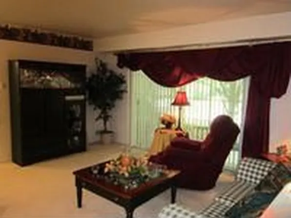 1807 Society Pl, Newtown, PA 18940