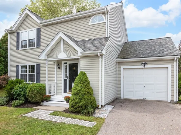 9 Heritage Path, Millis, MA 02054