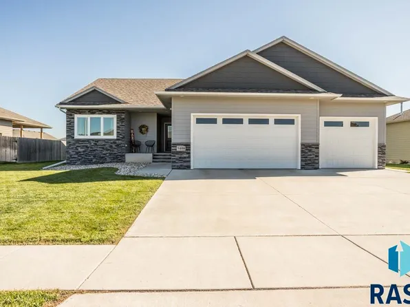 5408 S Yarrow Trl, Sioux Falls, SD 57108