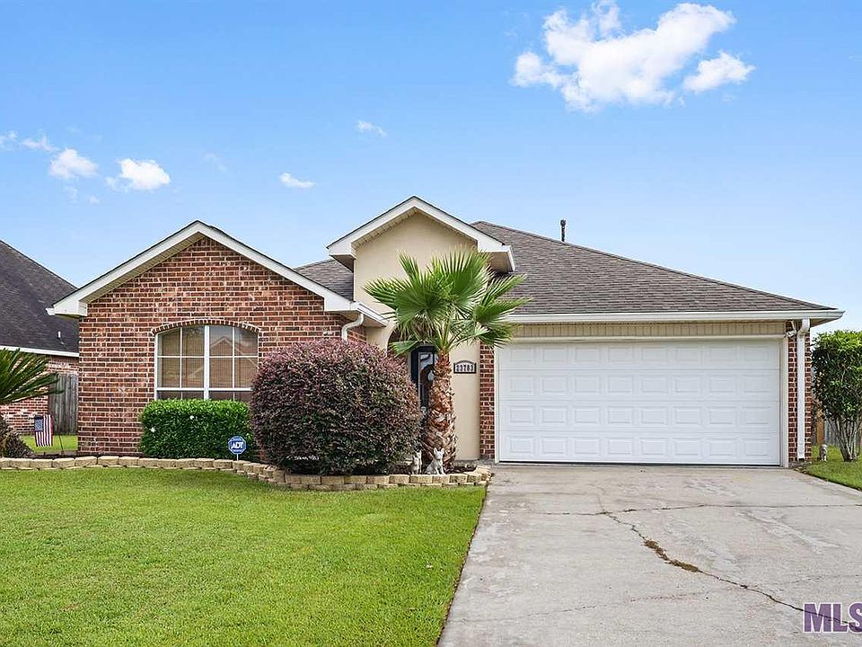 1st image of 23783 Rosemont Dr