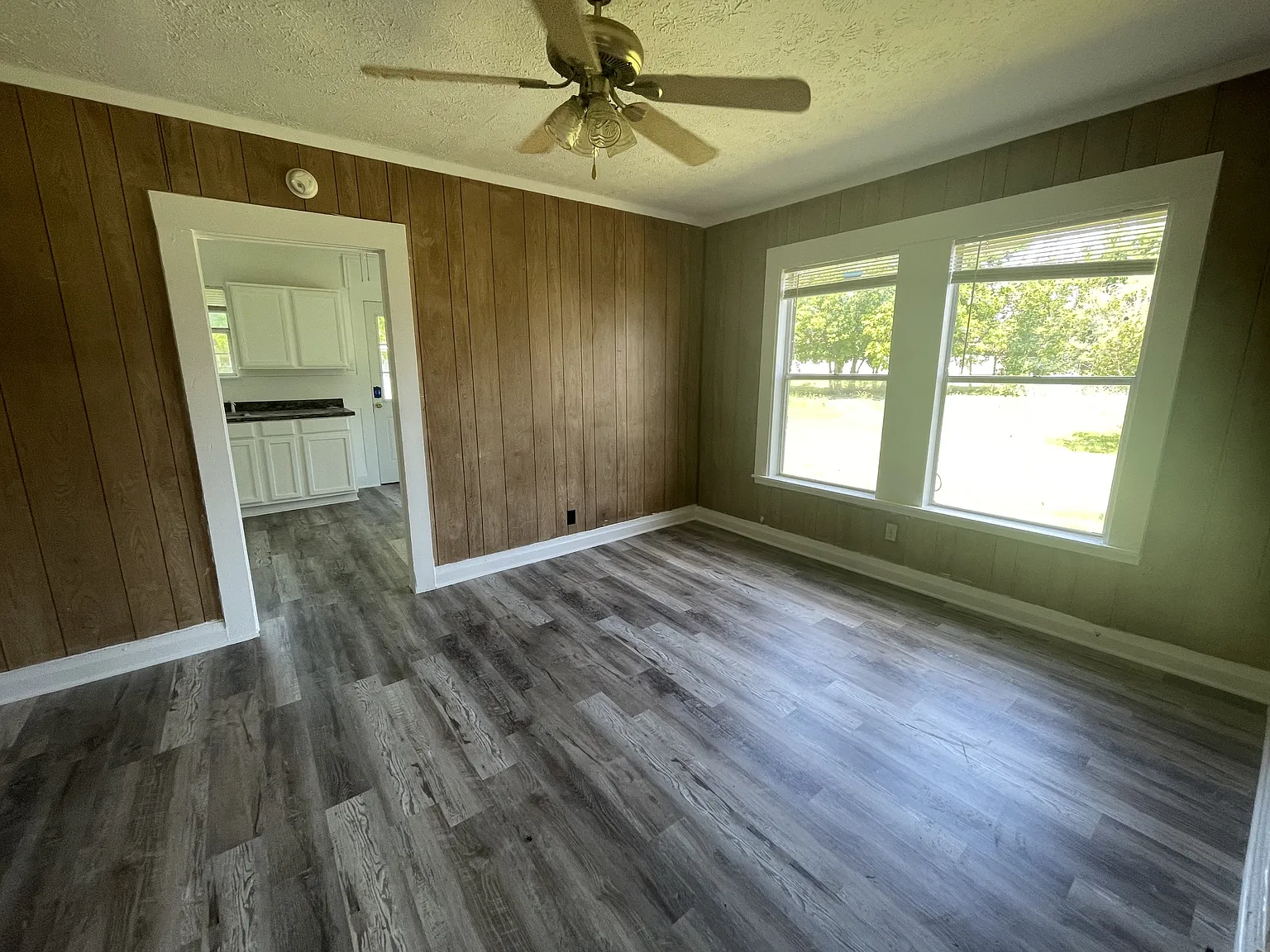 206 South King Street - B — Photo 4
