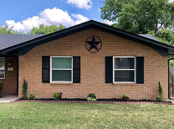 1st image of 303 Indian Oaks Dr