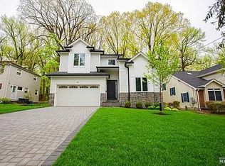 48 Buff Rd, Tenafly, NJ 07670