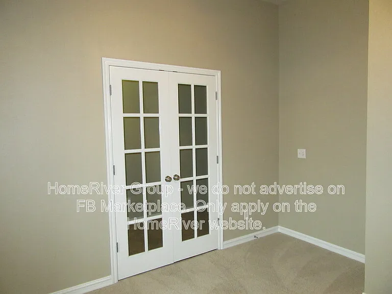 1012 W Fargo Ln — Photo 17
