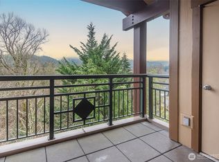 1000 Cabin Creek Ln SW APT D301, Issaquah, WA 98027