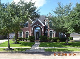 1518 Lake Holbrook Ln, Richmond, TX 77406