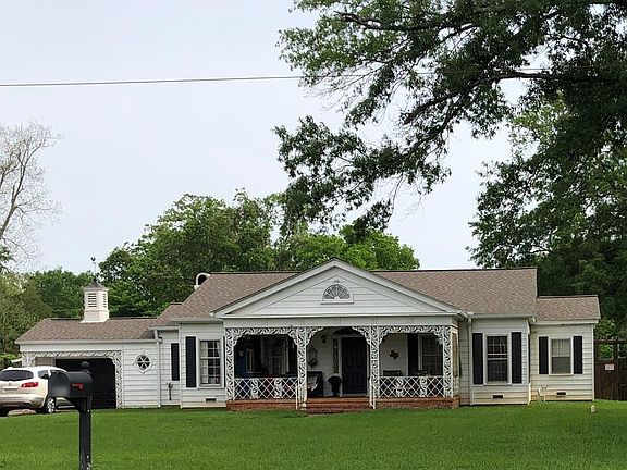 2nd image of 311 Hughes St