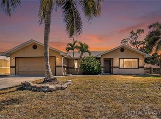 17429 Connecticut Rd, Fort Myers, FL 33967