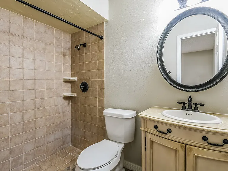 11389 Darlington Dr — Photo 12