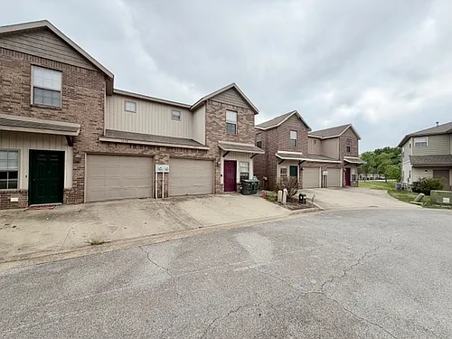 1153 S Tottenham Ct Photo 1