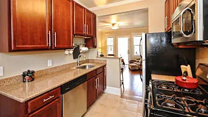 2101 Kirkwood Ave — Photo 45