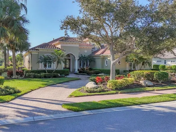 3408 Founders Club Dr, Sarasota, FL 34240