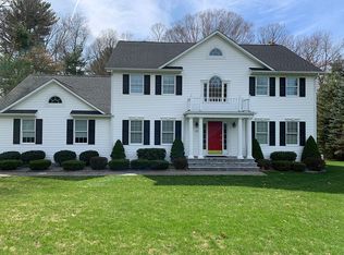 129 Wickham Rd, Glastonbury, CT 06033