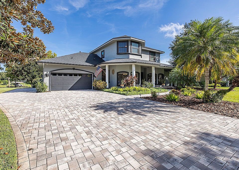 Beautiful 2-story home