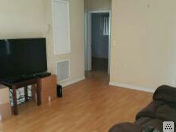 5th image of 4700 SW 43rd Ter