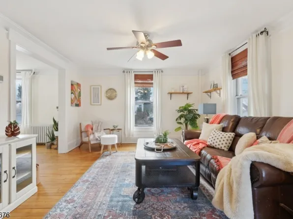 26 Maple St, Bernardsville Boro, NJ 07924