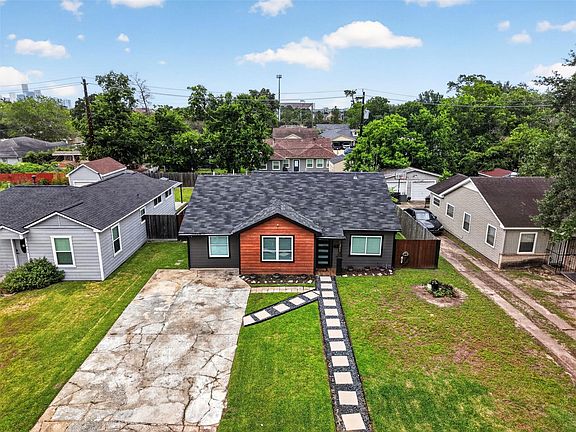 4th image of 3863 Arbor St