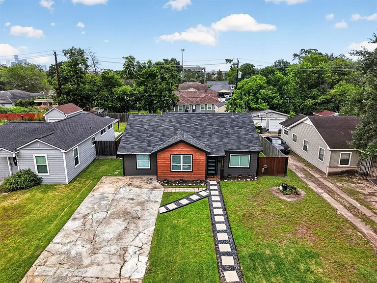 3863 Arbor St — Photo 4