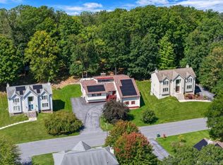 19 Davidge Rd, Middletown, NY 10940