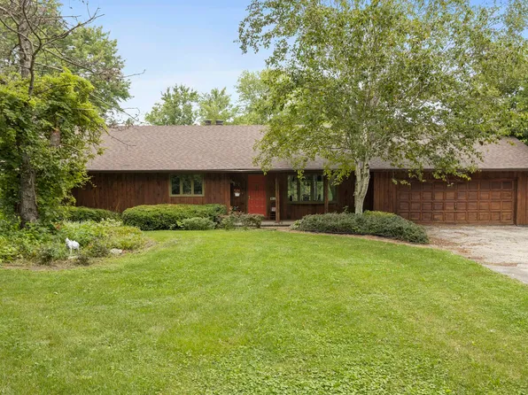 1010 Sunset Rd, Spring Grove, IL 60081