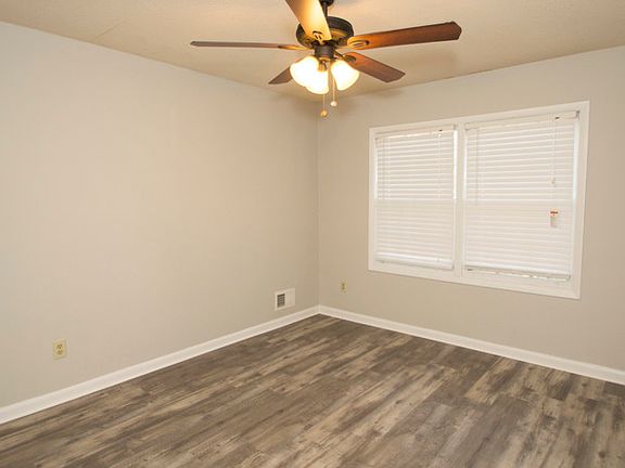 4th image of 9807 Windsor Lake Blvd