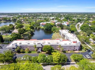 Lake Forest Condo, Coral Springs, FL 33065