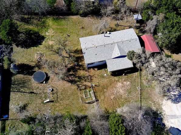 133 Blue Jay Circle, Pipe Creek, TX 78063