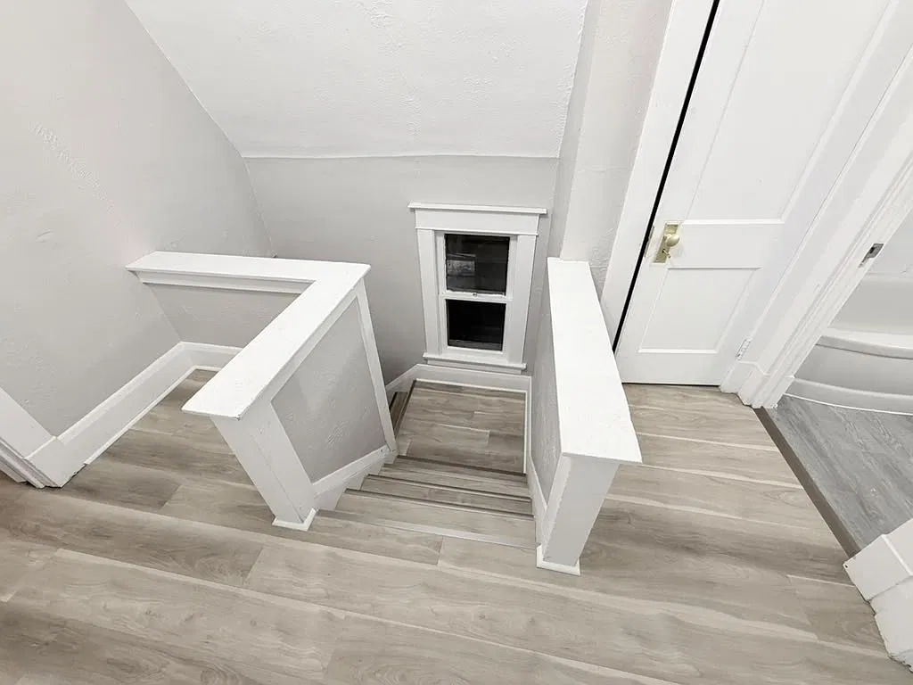 3 bed, 1091 sqft, $1,199 — Photo 3