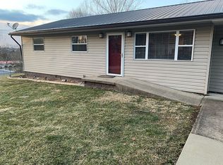 388 Highlawn Dr, Ripley, WV 25271