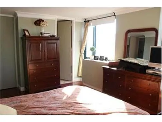 Sold by Douglas Elliman | media 8