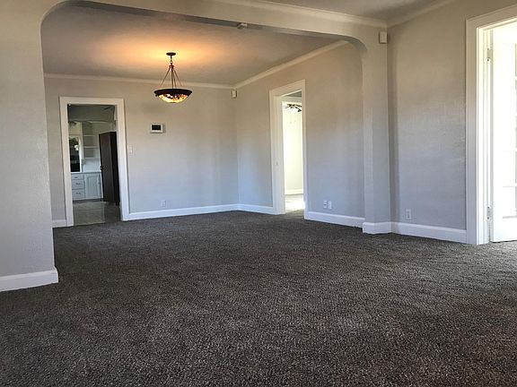 5th image of 1027 N Hobson Ave